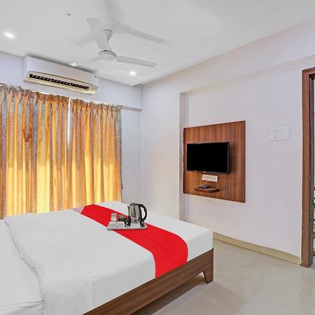 Oyo Flagship Hotel Residency スィルヴァーサー エクステリア 写真